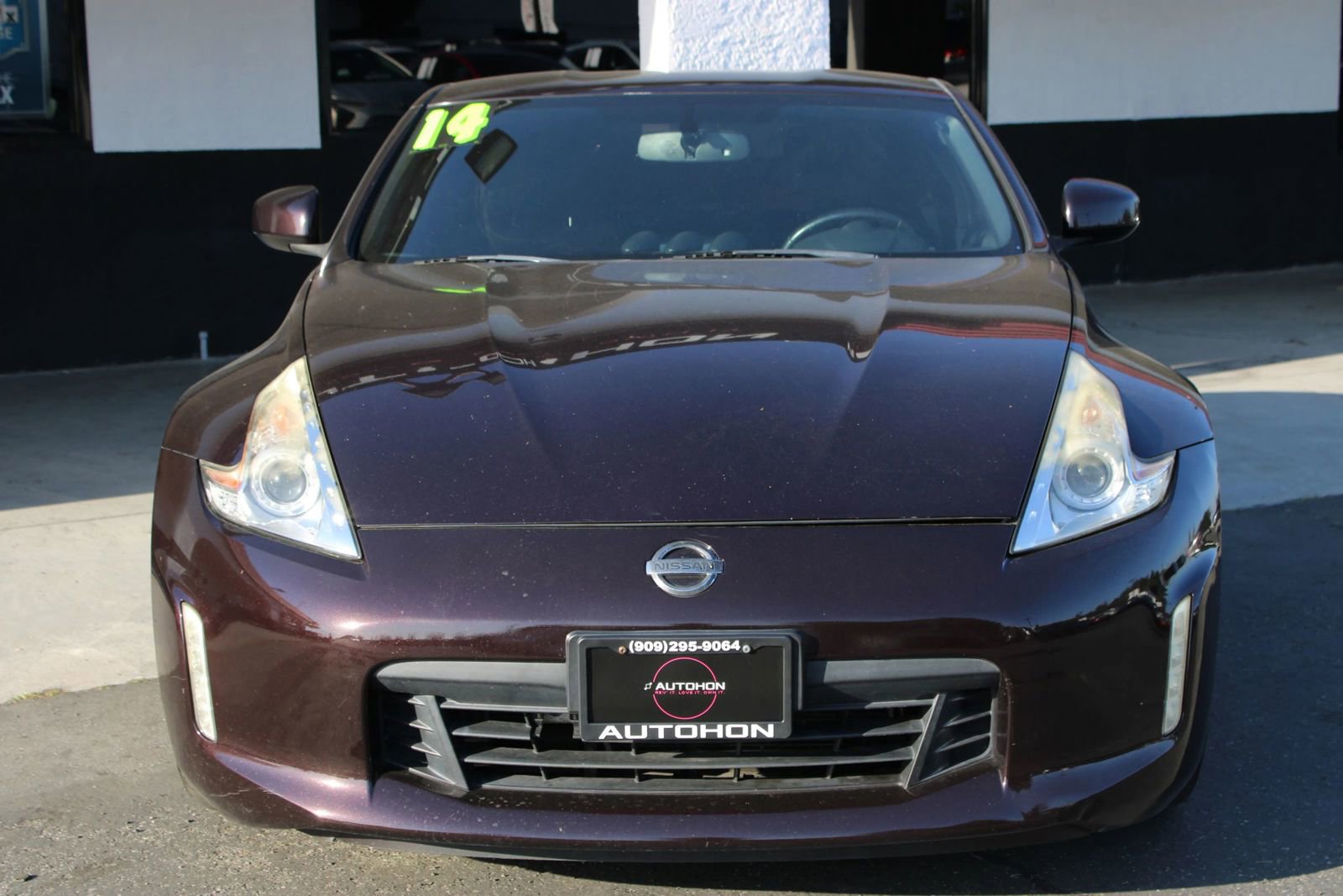 Used 2014 Nissan 370Z Coupe image 3