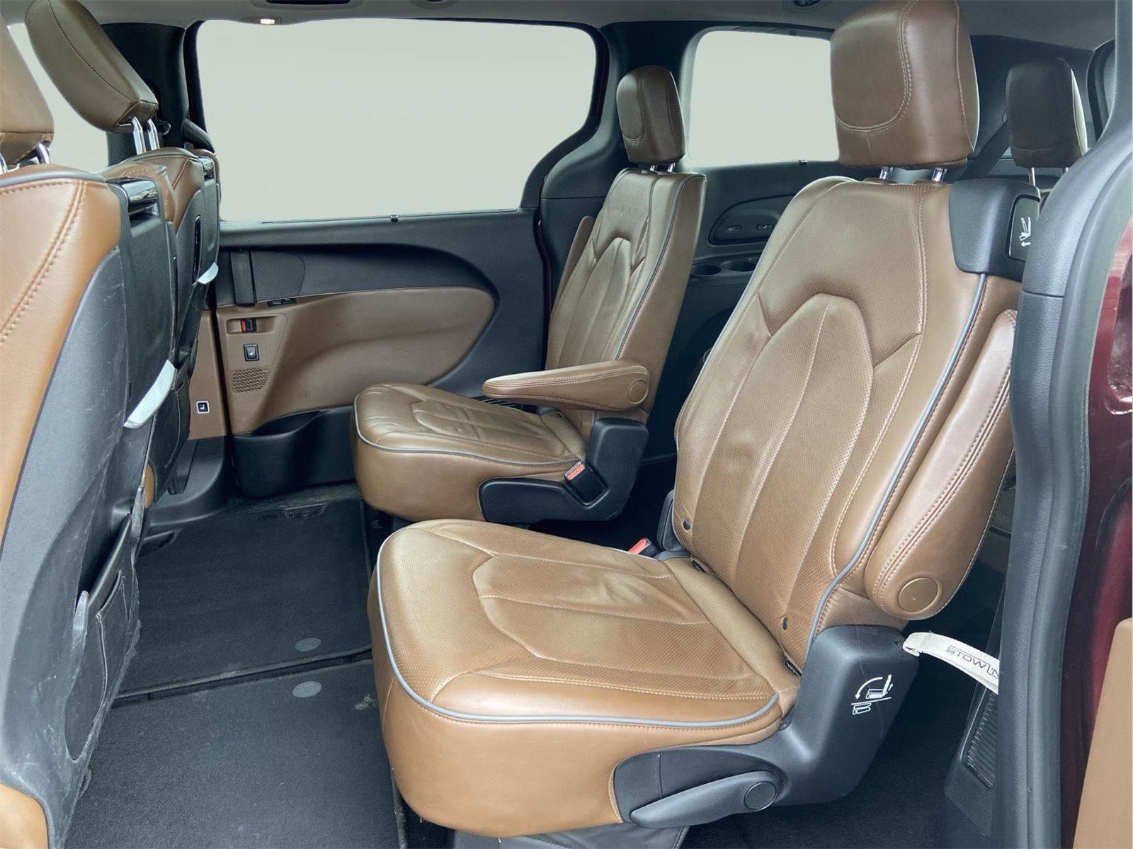 Used 2019 Chrysler Pacifica Limited w/ Advanced Safetytec Group image 51