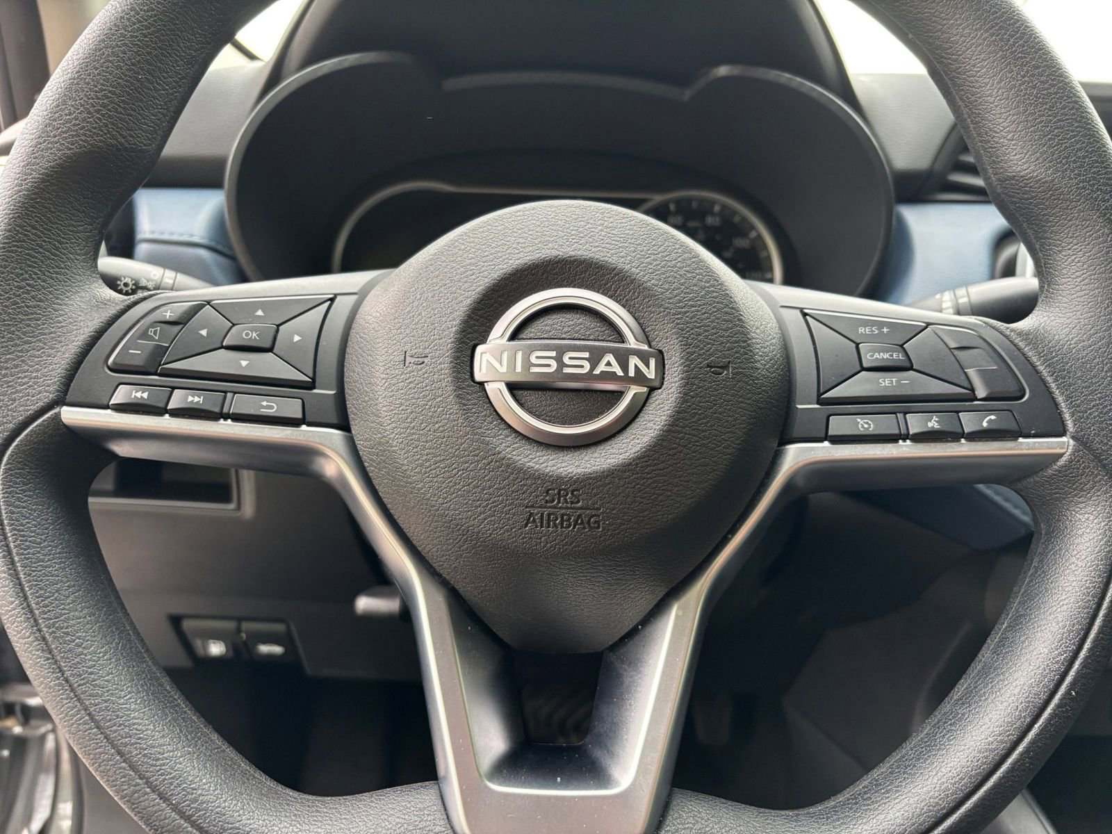 Used 2025 Nissan Versa SV FWD image 25