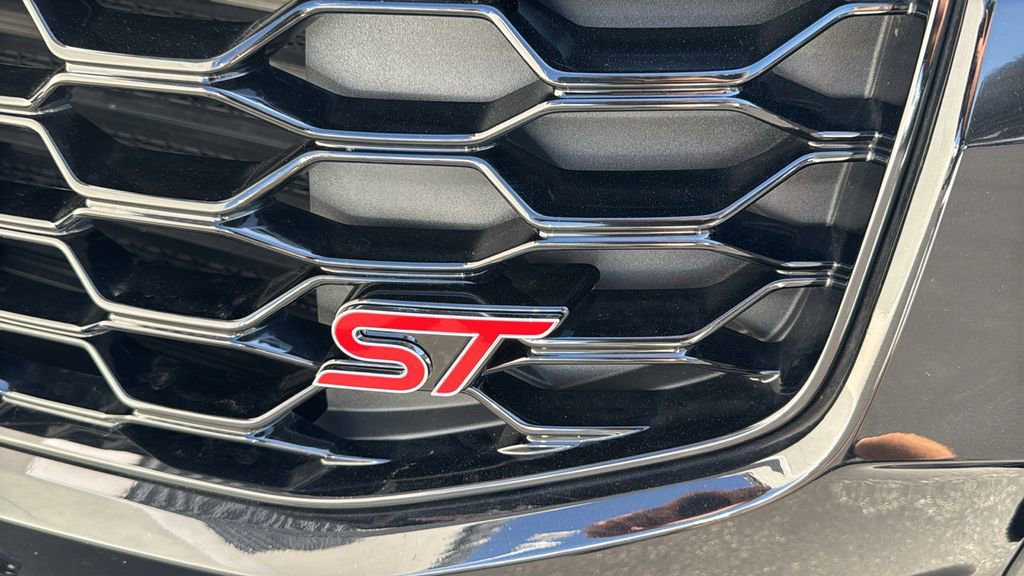 Certified 2025 Ford Explorer ST w/ Sun And Sound Package AWD/4WD image 7