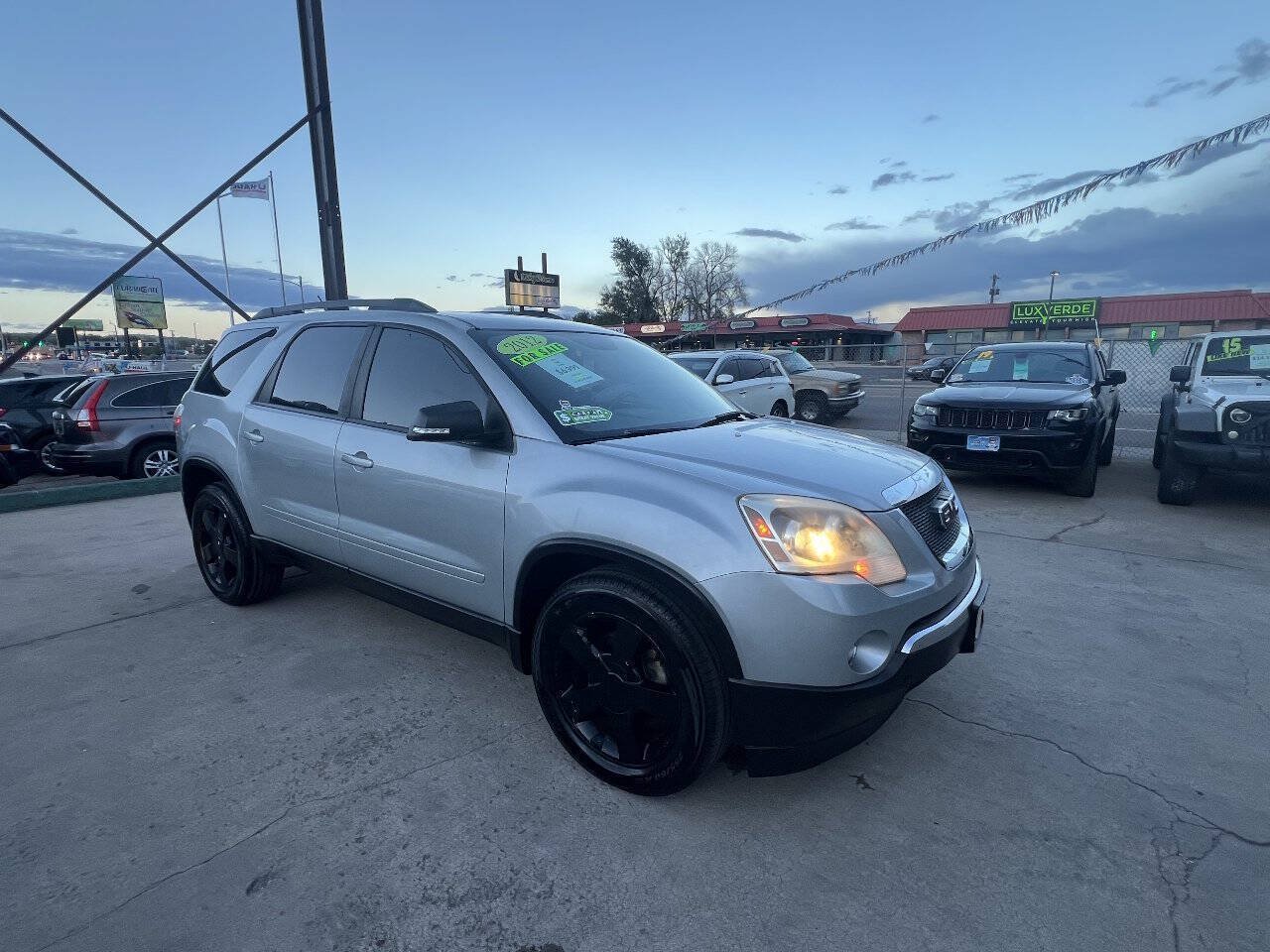 Used 2012 GMC Acadia SLT AWD/4WD image 2