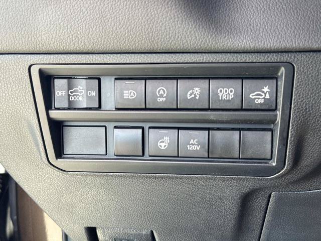 Used 2023 Toyota Tundra Limited AWD/4WD image 19