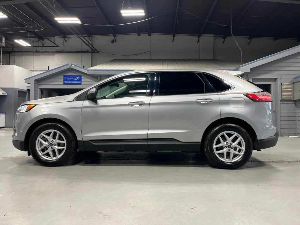 Used 2021 Ford Edge SEL FWD image 4