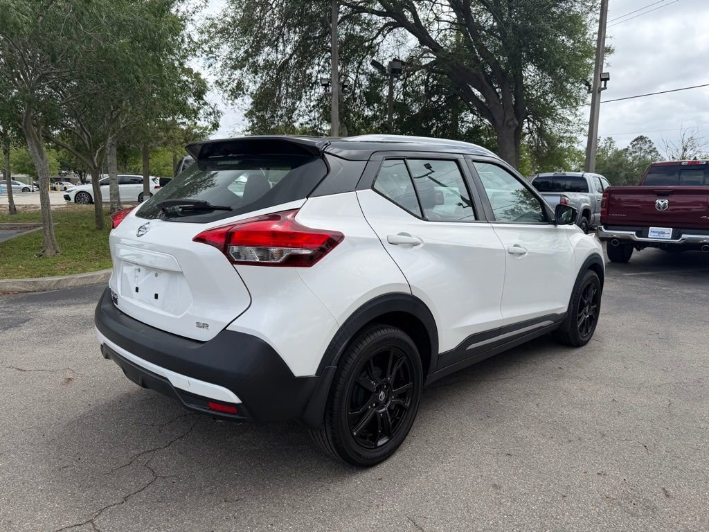 Used 2019 Nissan Kicks SR w/ SR Premium Package image 6