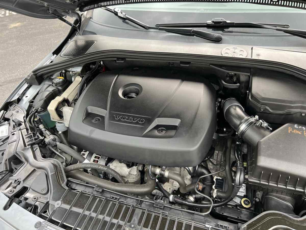 Used 2018 Volvo S60 T5 Inscription Platinum image 22