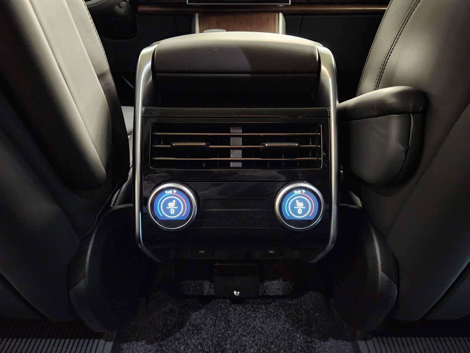 New 2026 Land Rover Range Rover SE AWD/4WD image 29