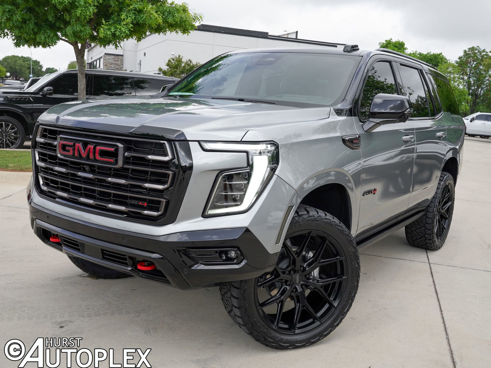 Used 2026 GMC Yukon AT4 Ultimate AWD/4WD image 1