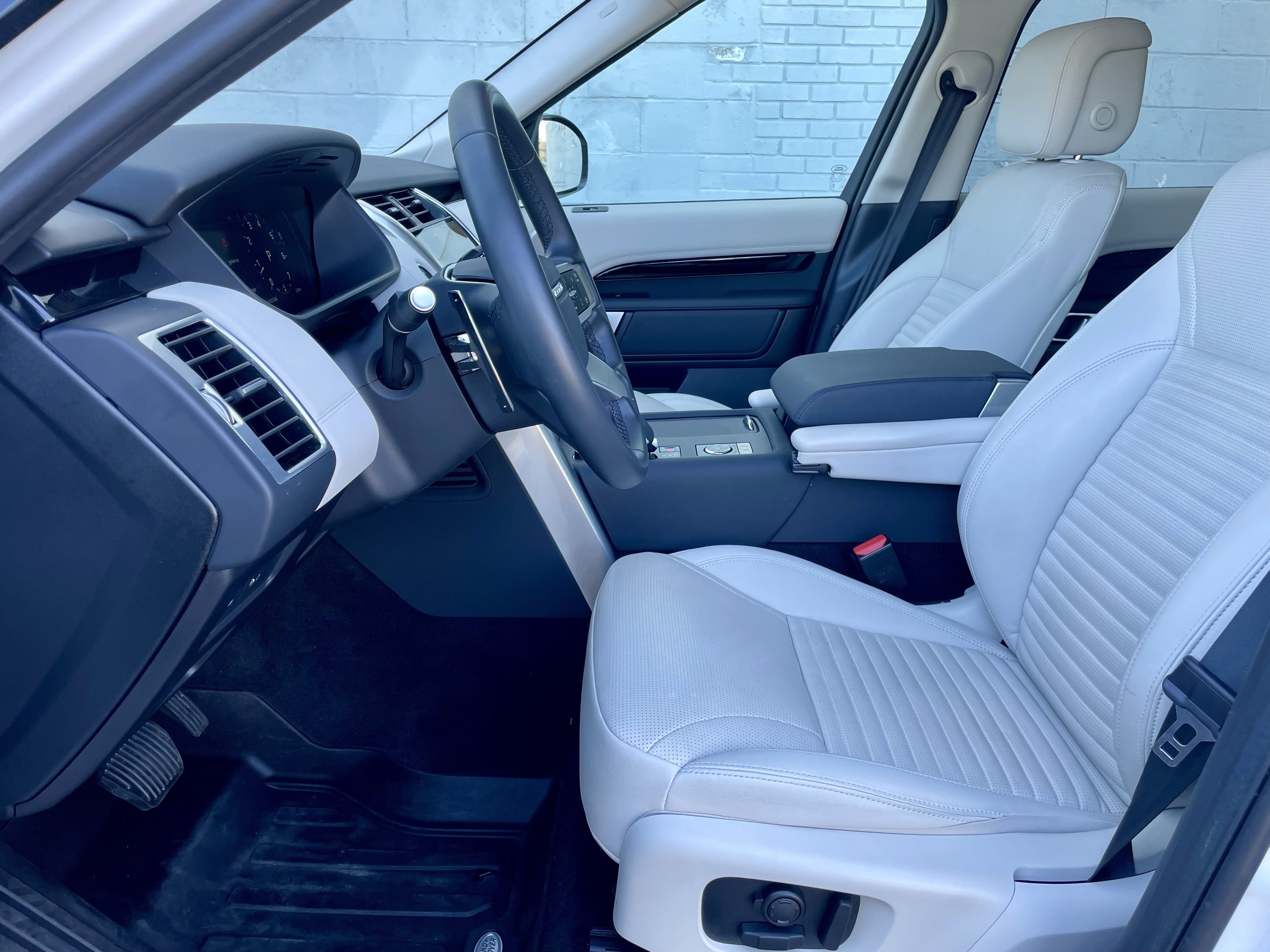 Certified 2024 Land Rover Discovery S image 14