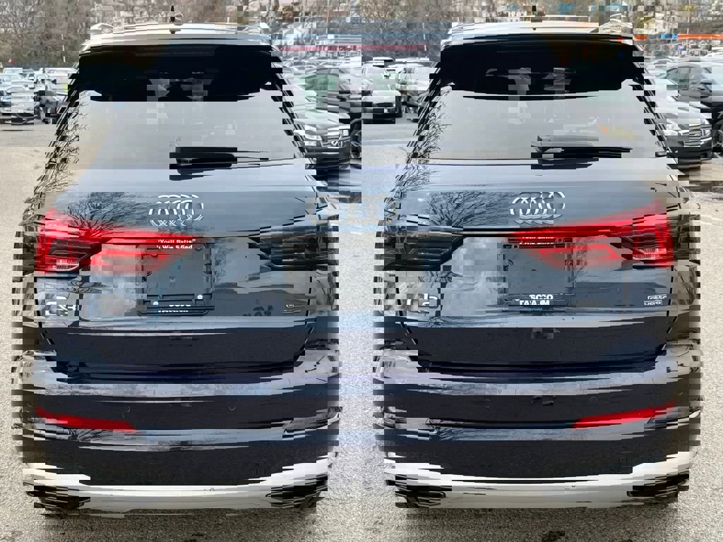 Used 2020 Audi Q3 2.0T Premium w/ Convenience Package image 9
