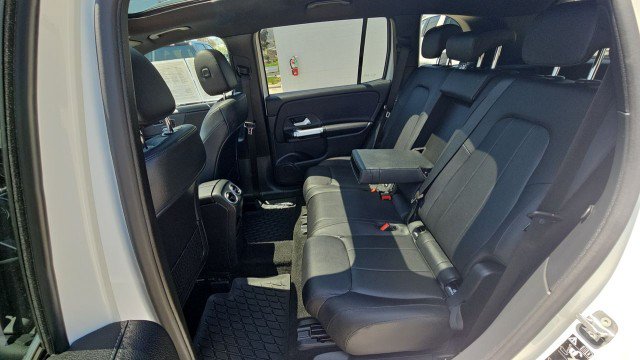 Used 2023 Mercedes-Benz GLB 250 image 25