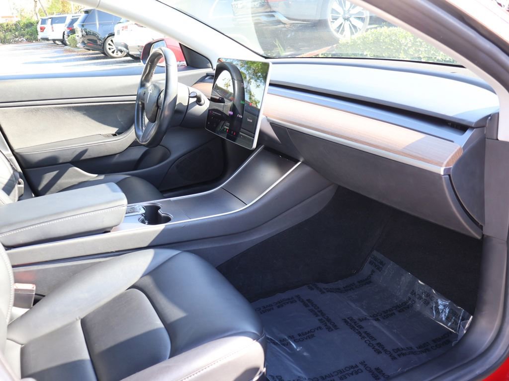 Used 2018 Tesla Model 3 Long Range RWD image 28