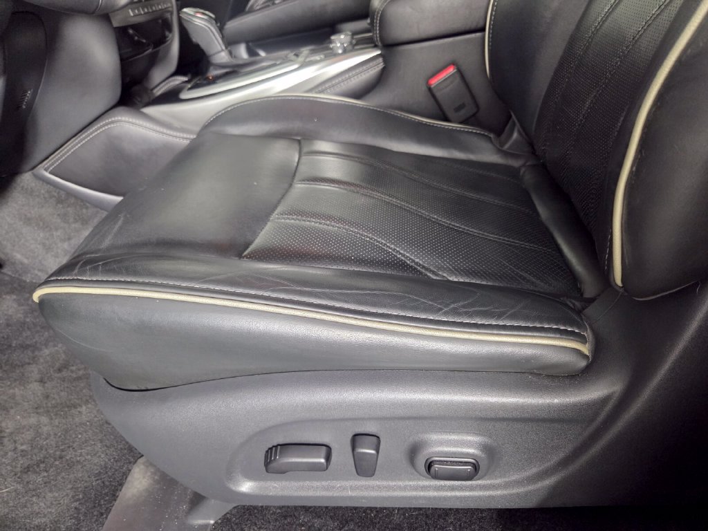 Used 2019 INFINITI QX60 Luxe w/ Essential Package FWD image 10