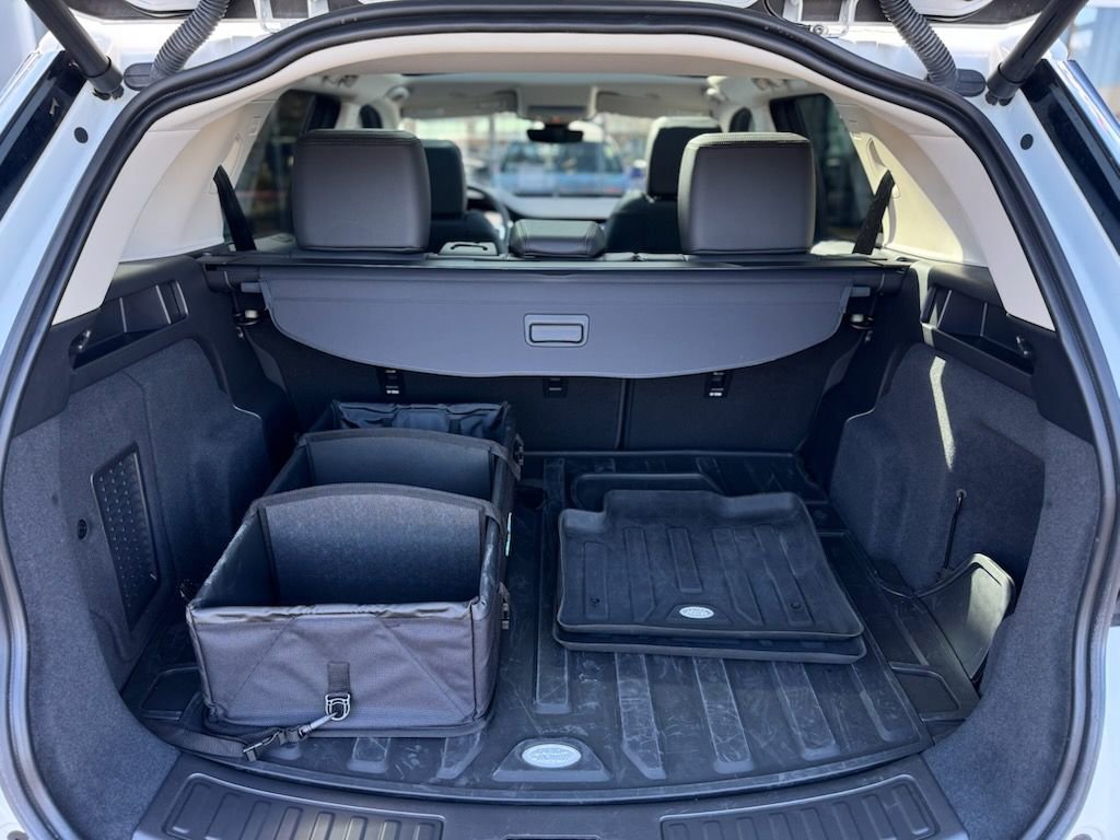 Used 2024 Land Rover Discovery Sport S image 20