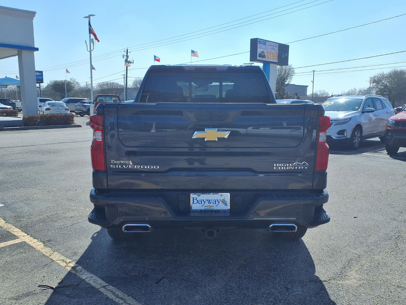 Used 2022 Chevrolet Silverado 1500 High Country w/ High Country Premium Package image 22
