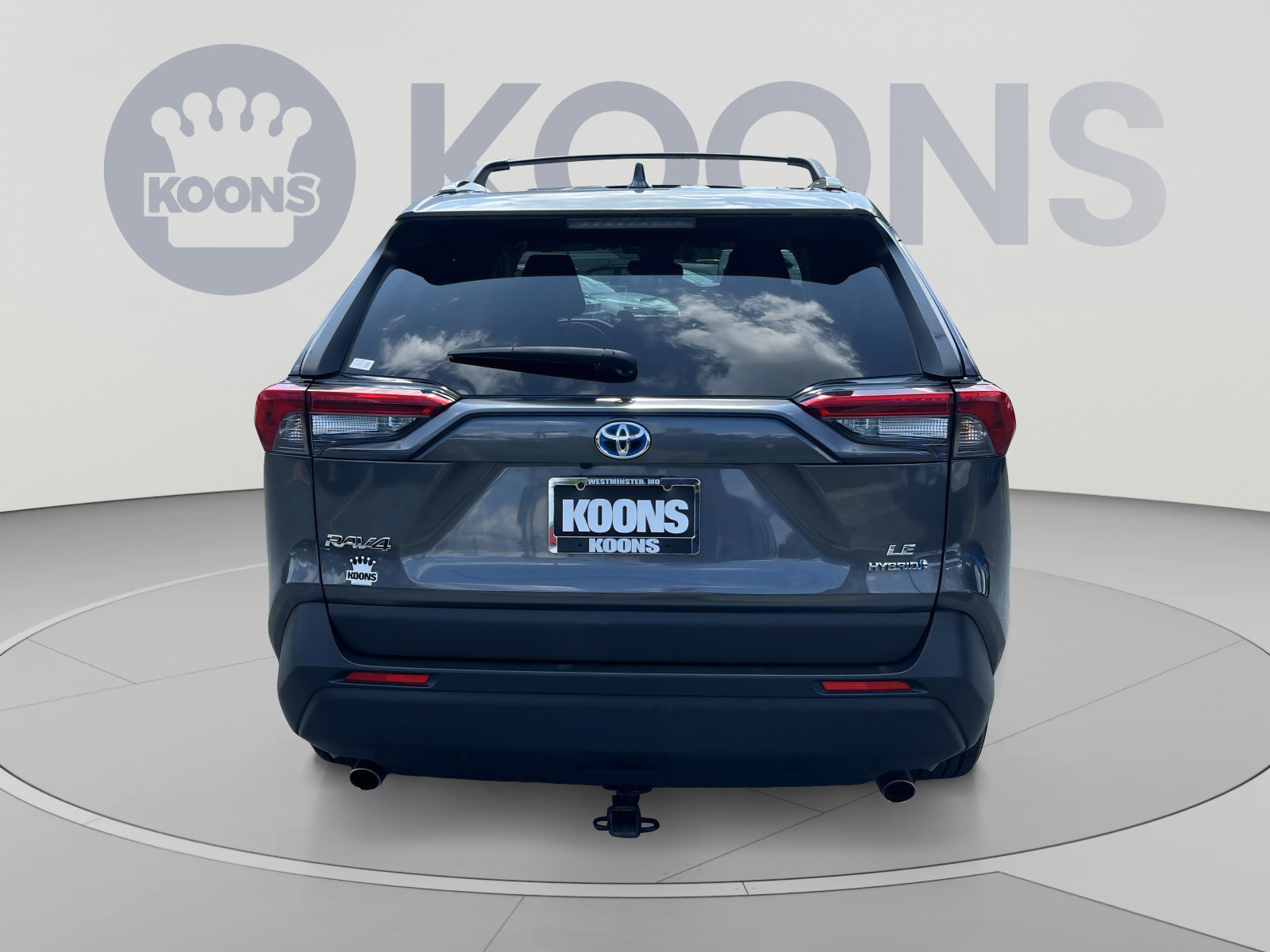 Used 2019 Toyota RAV4 LE w/ Carpet Mat Package AWD/4WD image 5