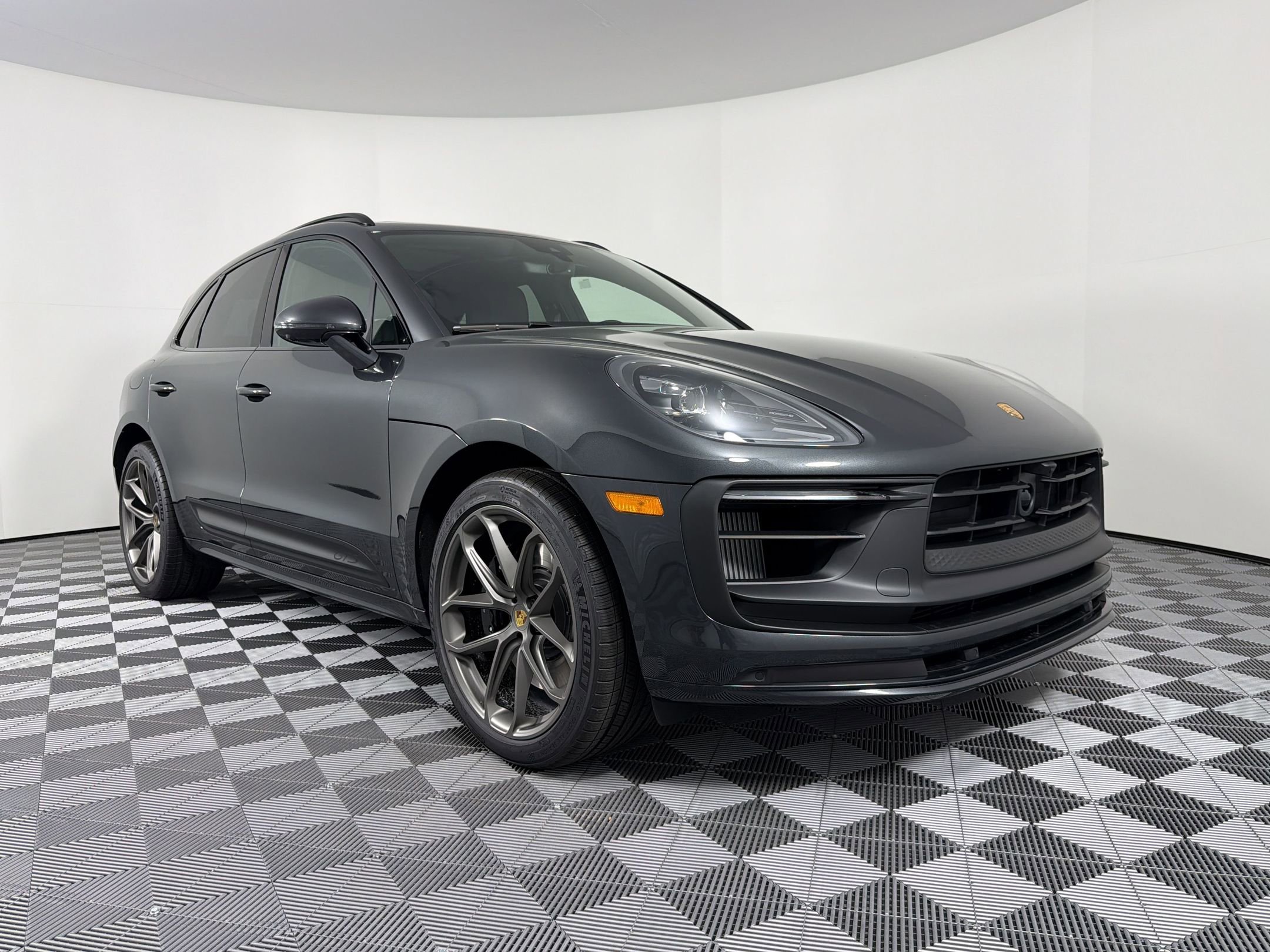 New 2026 Porsche Macan GTS AWD/4WD image 12