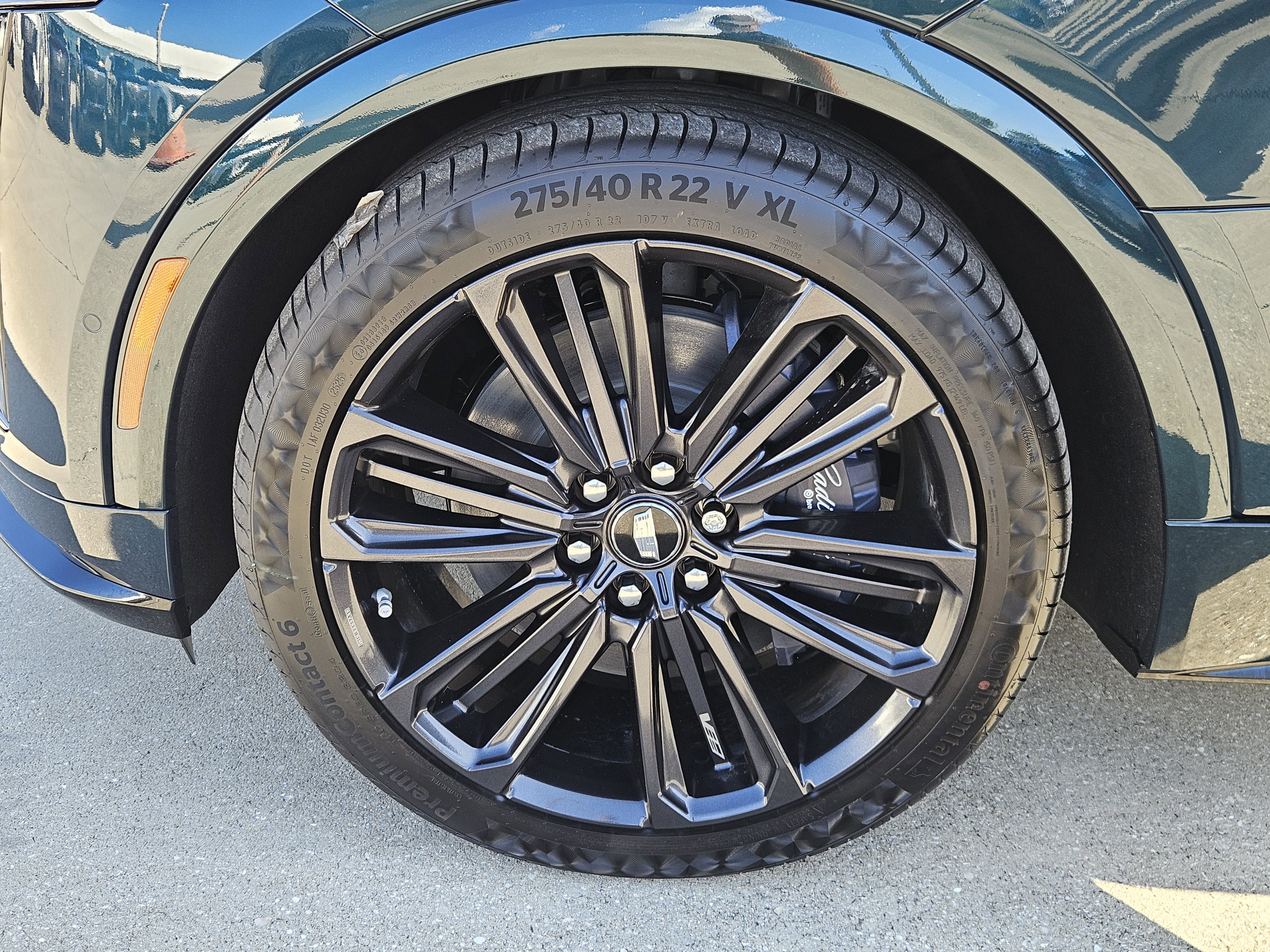 New 2026 Cadillac Lyriq V image 36