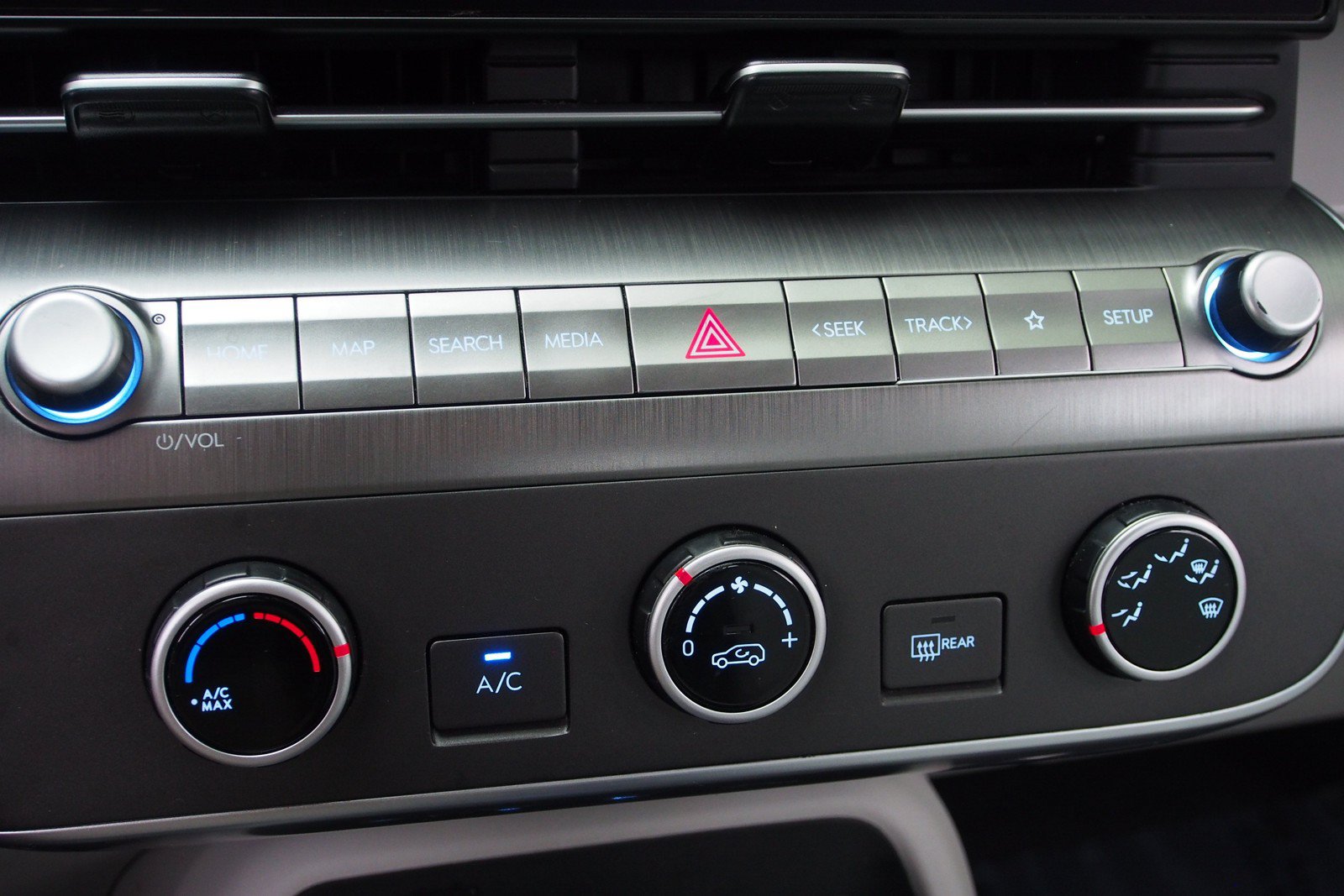 Used 2024 Hyundai Kona SE AWD/4WD image 27