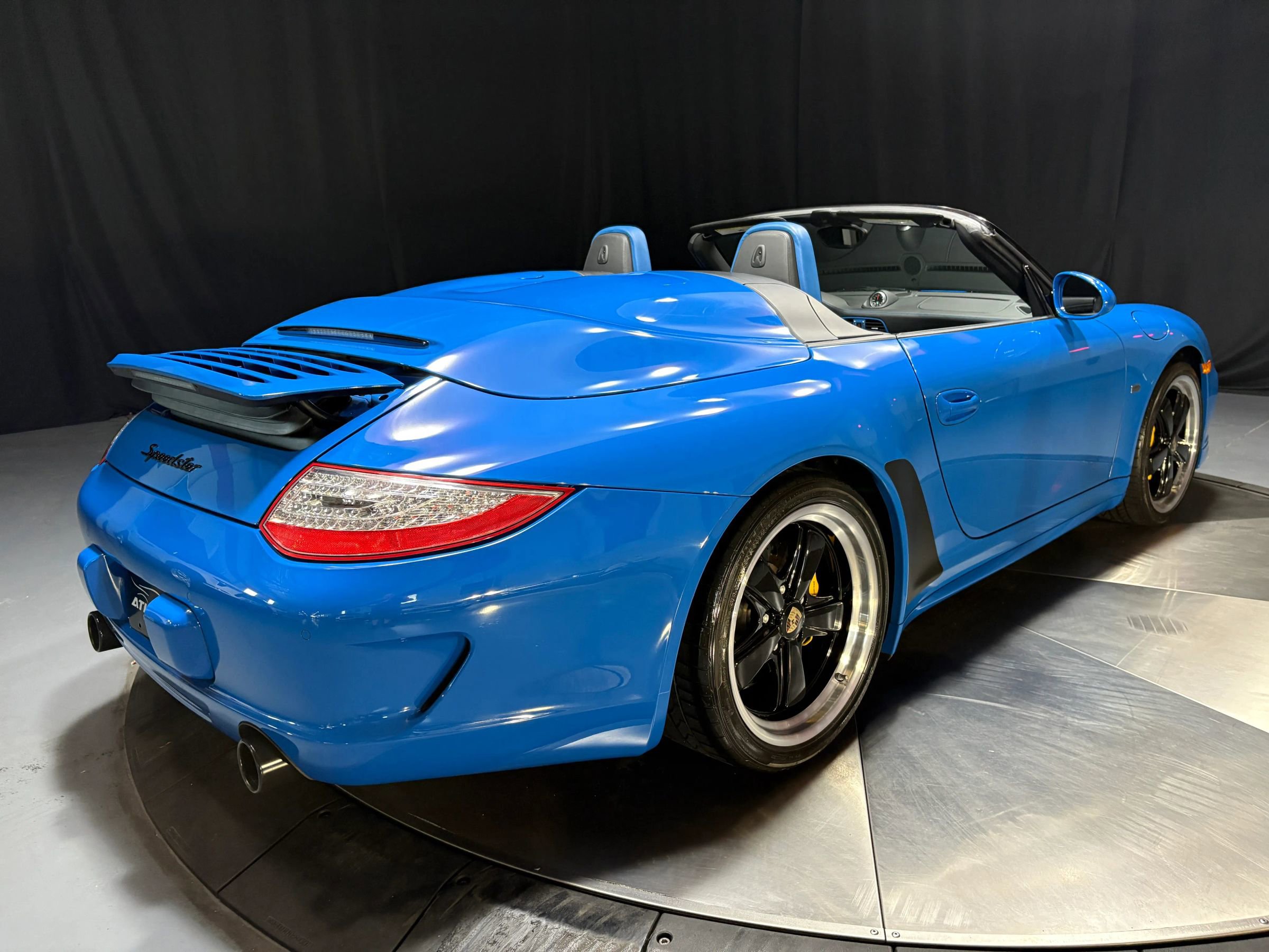 Used 2011 Porsche 911 Speedster image 8