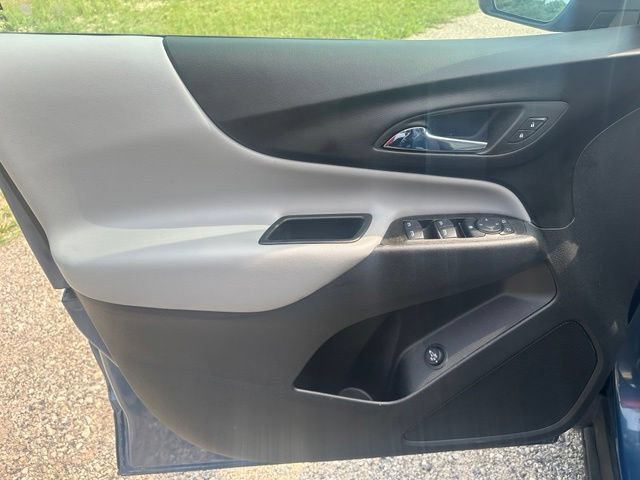 Used 2024 Chevrolet Equinox LT FWD image 16