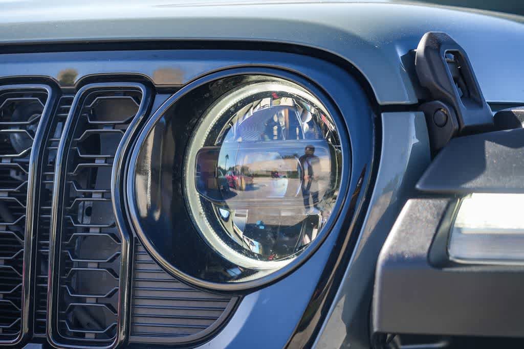 Used 2024 Jeep Wrangler Unlimited AWD/4WD video 2