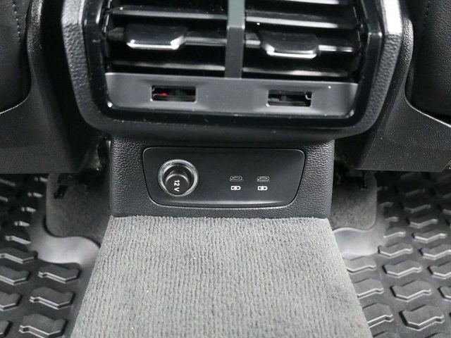 Used 2020 Audi Q3 2.0T Premium image 22