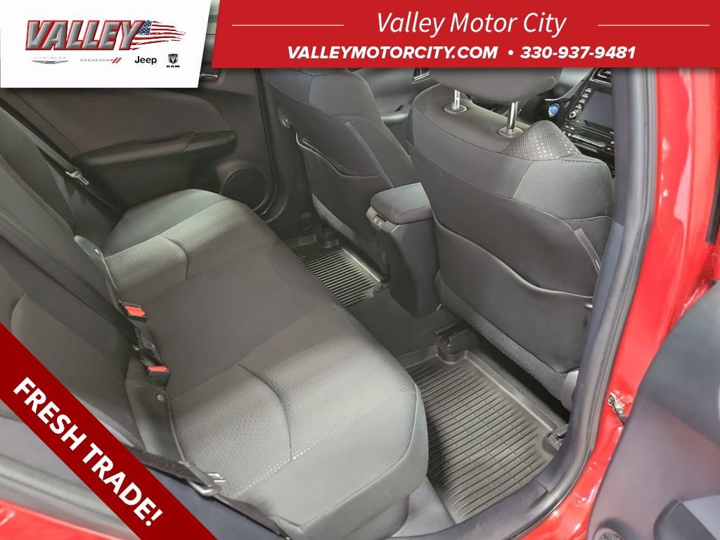 Used 2022 Toyota Prius LE image 14