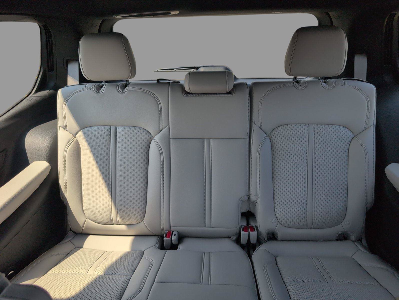 New 2026 Jeep Grand Wagoneer 4WD w/ Premium Group I image 35