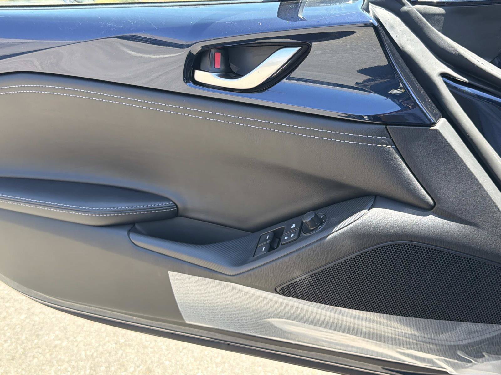 New 2026 MAZDA MX-5 Miata Club w/ Interior Package RWD image 18