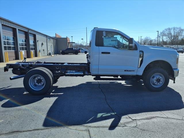 New 2025 Ford F350 XL w/ XL Chrome Package image 8