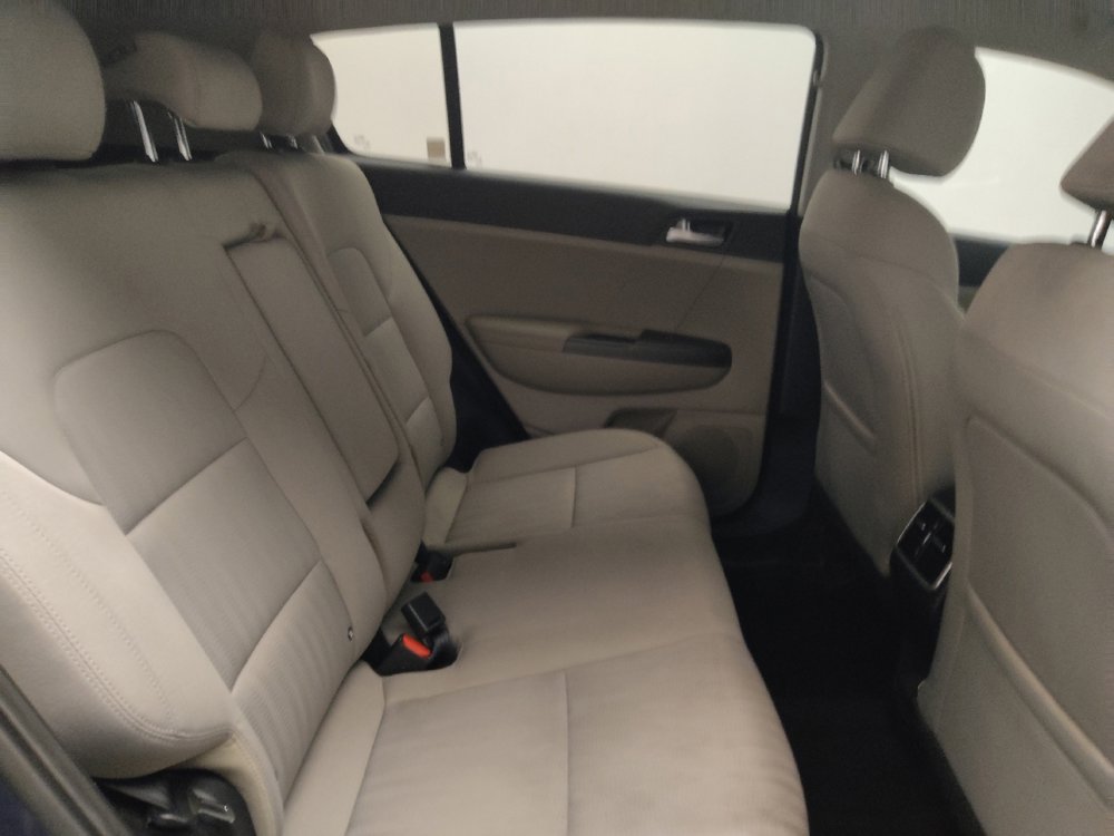 Used 2021 Kia Sportage LX FWD image 19