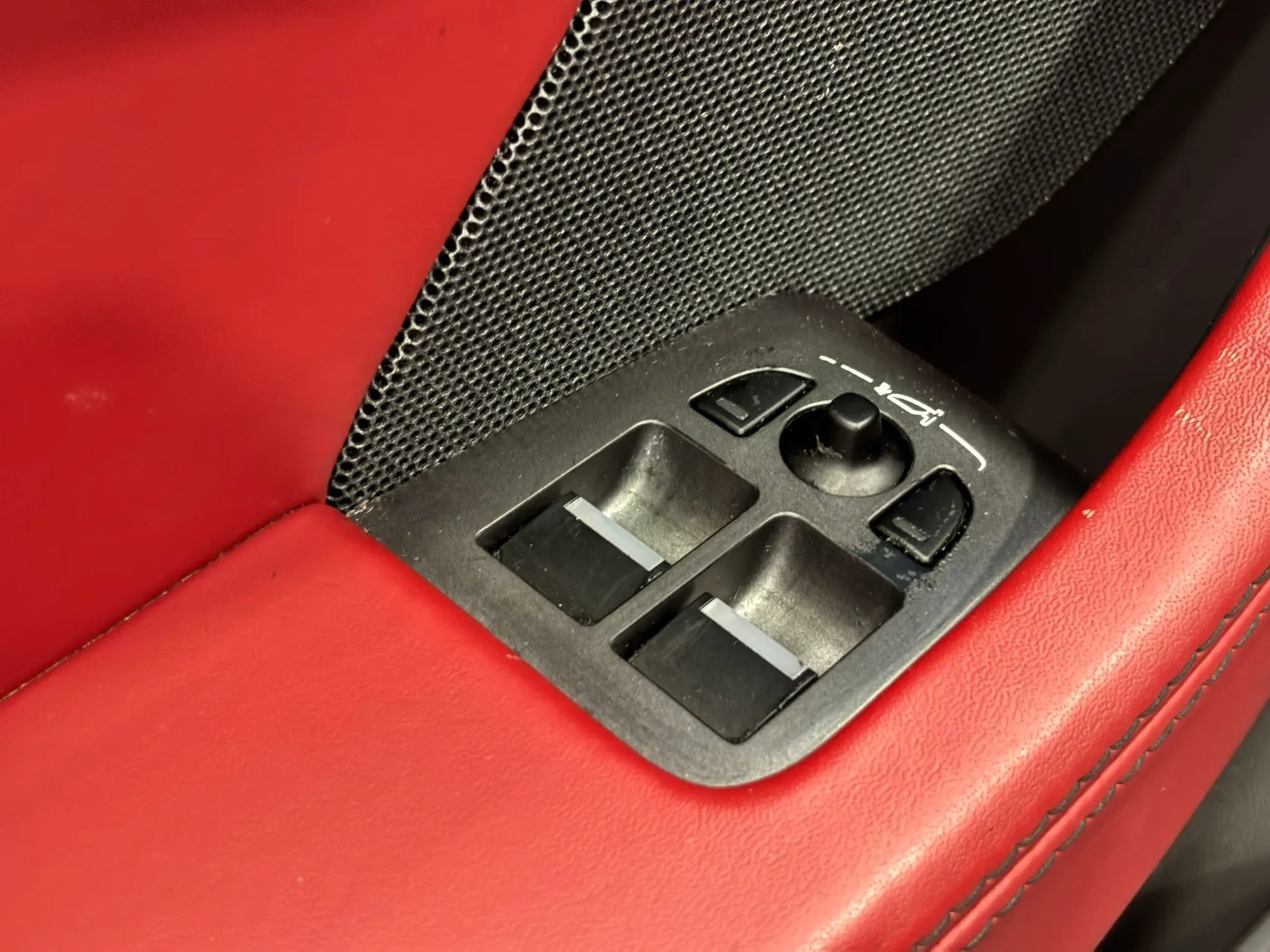 Used 2014 Jaguar F-TYPE S RWD image 28