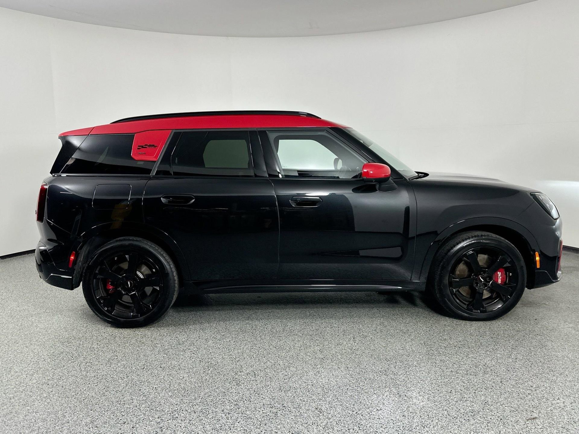 Certified 2025 MINI Cooper Countryman John Cooper Works w/ Comfort Package Max image 5