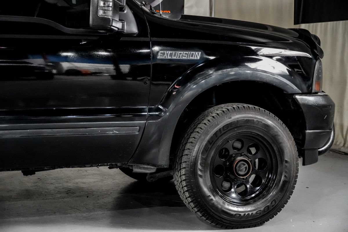 Used 2004 Ford Excursion Limited AWD/4WD image 7