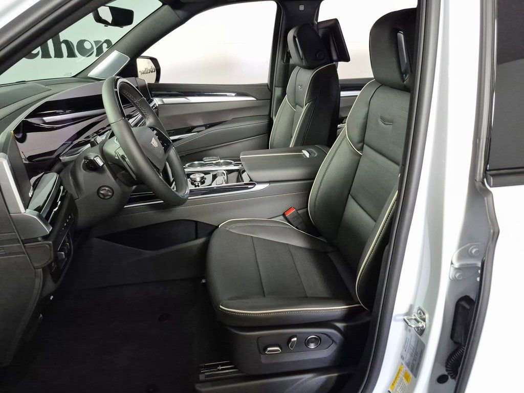 New 2026 Cadillac Escalade Sport w/ Touring Package image 9