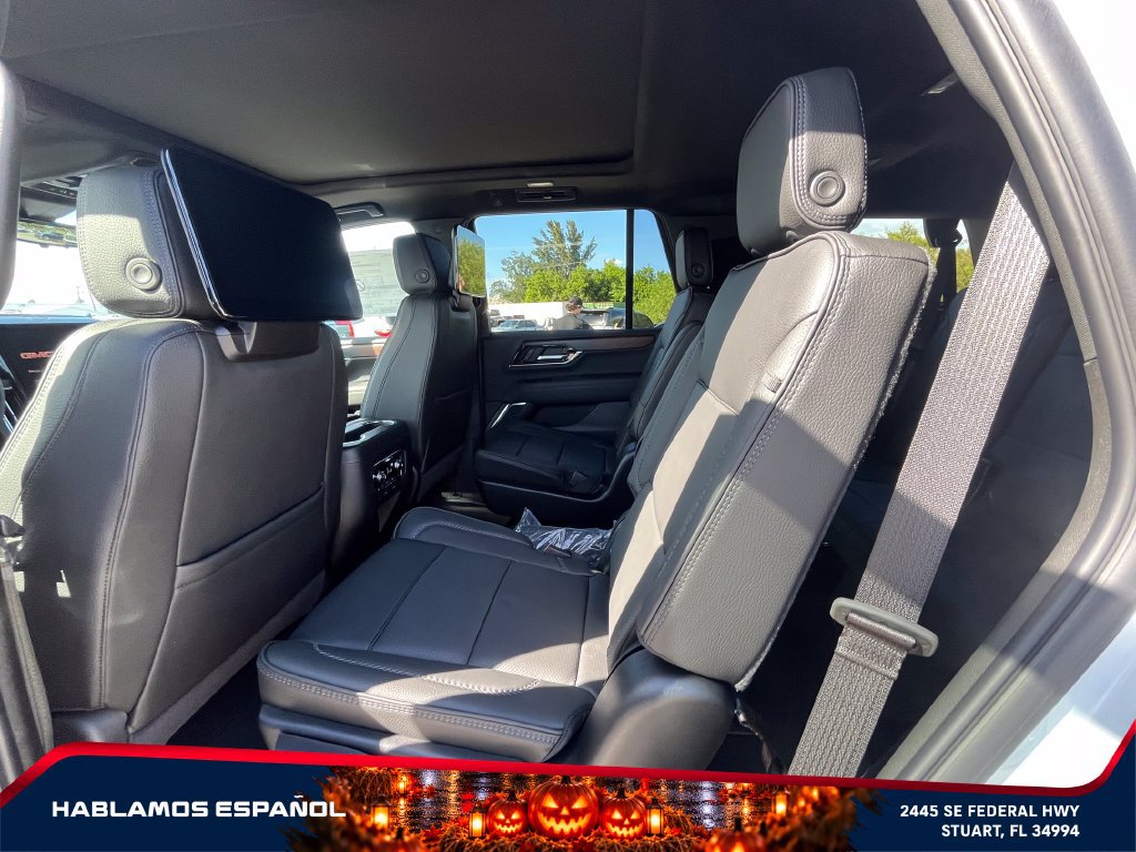 New 2026 GMC Yukon Denali w/ Denali Reserve Package AWD/4WD image 13
