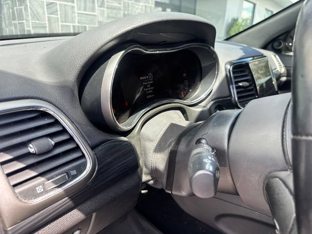 Used 2021 Jeep Grand Cherokee Laredo X AWD/4WD image 14