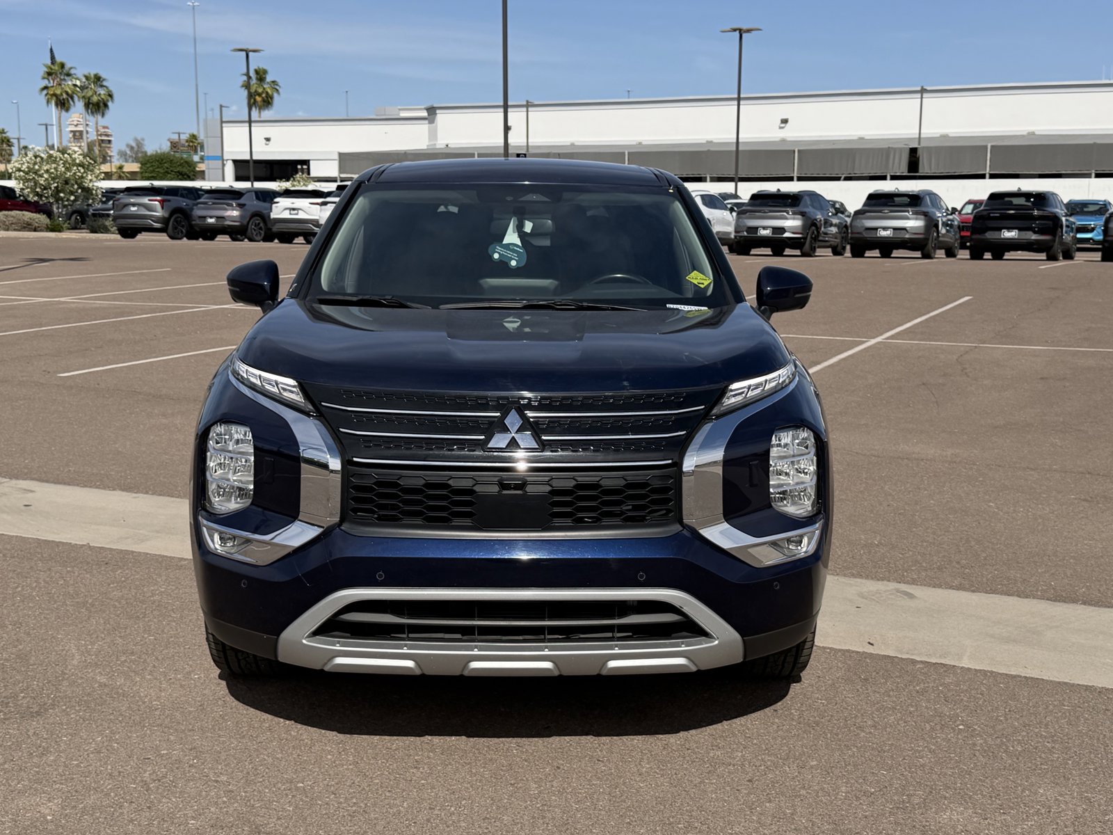 Used 2024 Mitsubishi Outlander SE AWD/4WD image 8