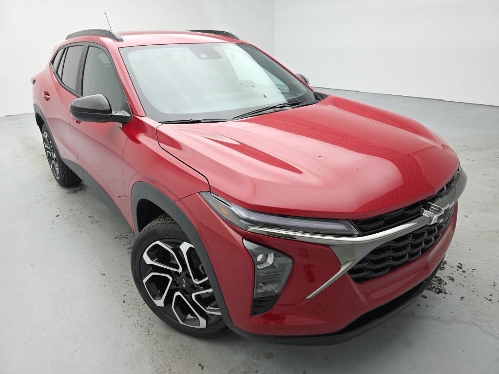 New 2026 Chevrolet Trax RS w/ Driver Confidence Package FWD image 4