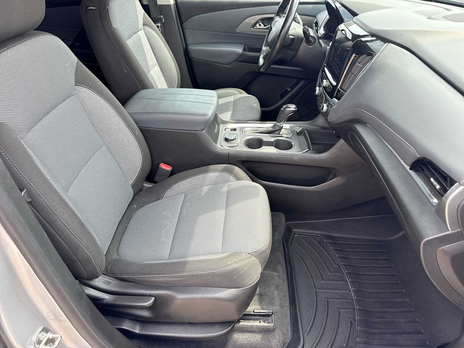 Used 2018 Chevrolet Traverse LT AWD/4WD image 21