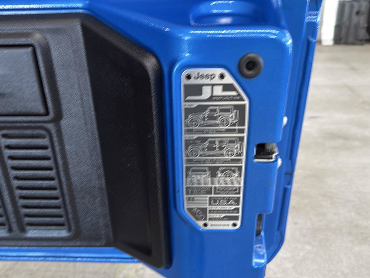 Used 2024 Jeep Wrangler Unlimited AWD/4WD image 47