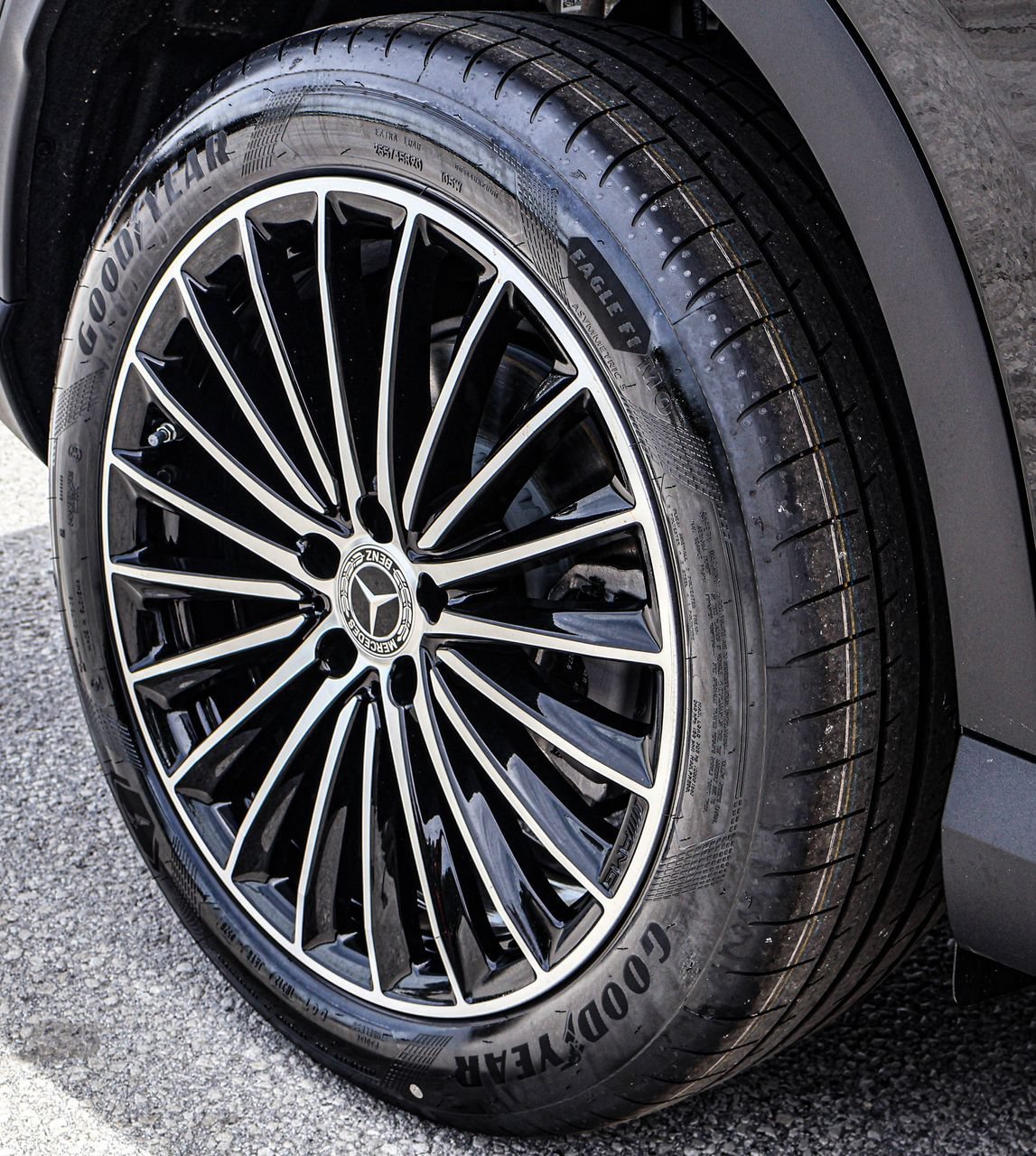 New 2026 Mercedes-Benz GLC 300 4MATIC image 8