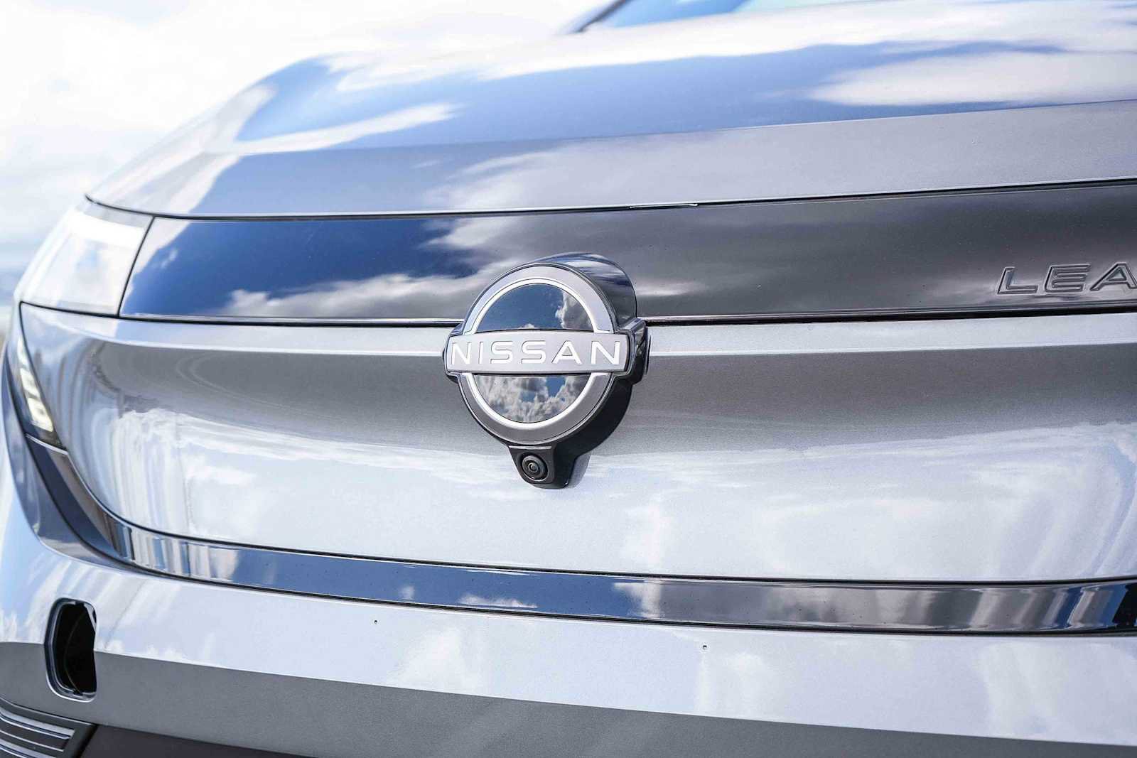 New 2026 Nissan Leaf SV+ w/ Floor Mat Package (SV+) FWD image 5