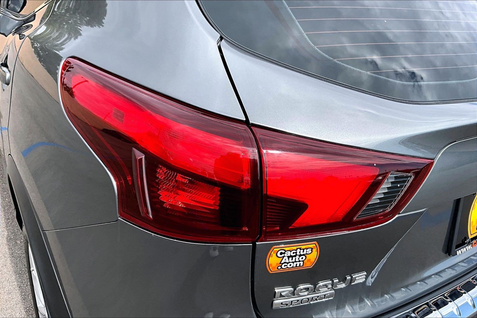 Used 2017 Nissan Rogue Sport SV FWD image 30