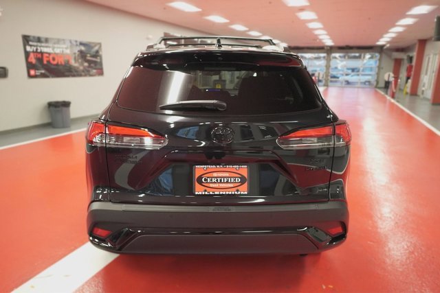 Certified 2024 Toyota Corolla Cross XSE image 5