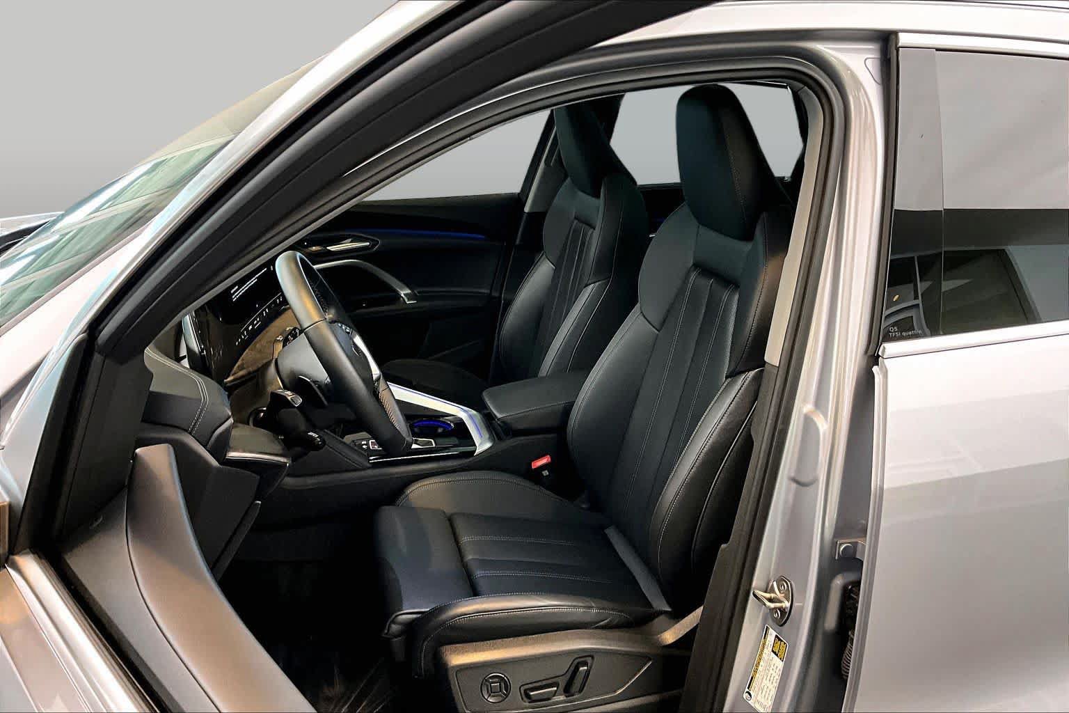 Certified 2025 Audi Q5 Premium AWD/4WD image 8