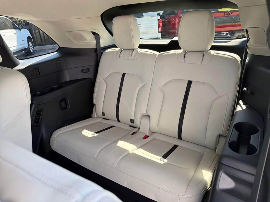 Used 2024 MAZDA CX-90 3.3 Turbo S w/ Premium Plus image 11