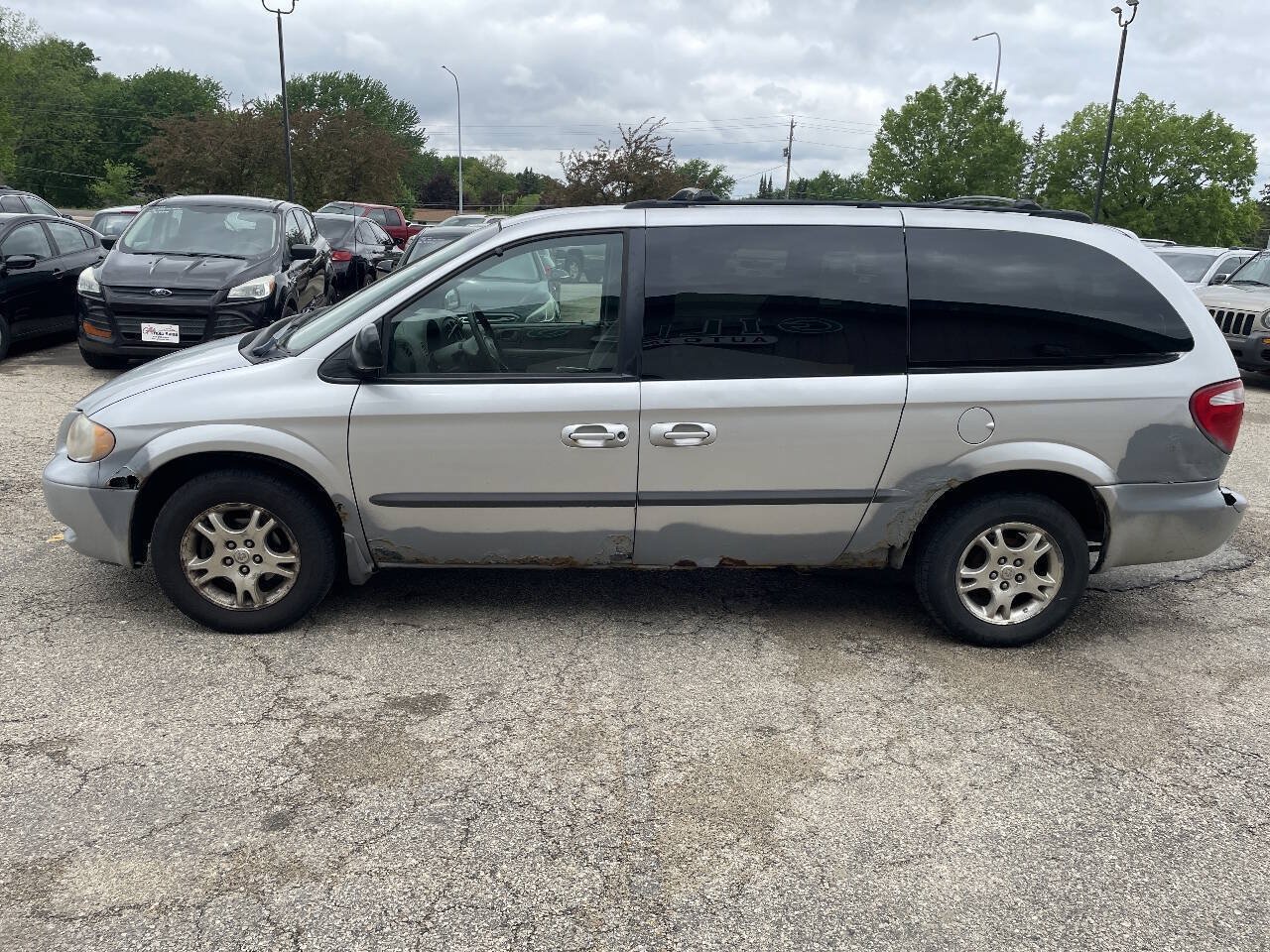 Used 2002 Dodge Grand Caravan Sport FWD image 5