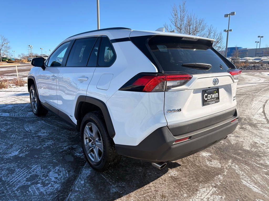 Used 2025 Toyota RAV4 XLE image 5