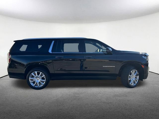 Used 2022 Chevrolet Suburban High Country AWD/4WD image 15